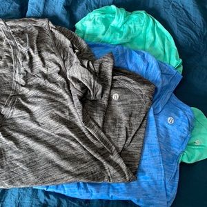 3 lululemon V neck love tee size 6/8